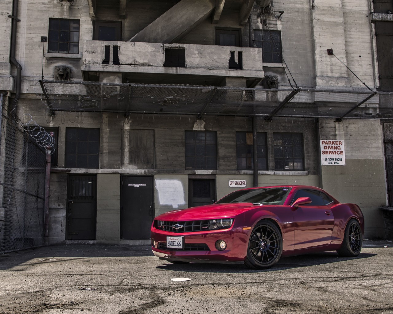 Download Red Chevrolet Camaro RS HD wallpaper for 1280 x 1024 ...